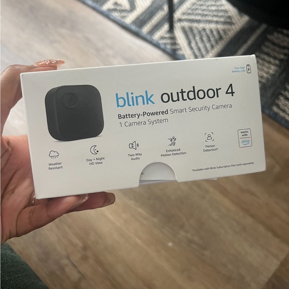 Blink Security Camera Bundle (4th Gen) - Picture 2 of 3